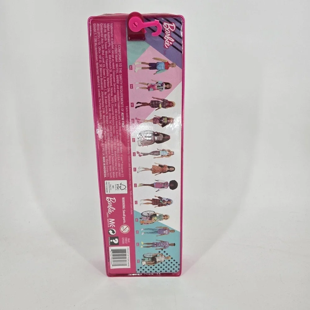 Mattel - Barbie FASHIONISTAS DOLL #135 (Vitiligo, Curly Brunette Hair) GYG08
